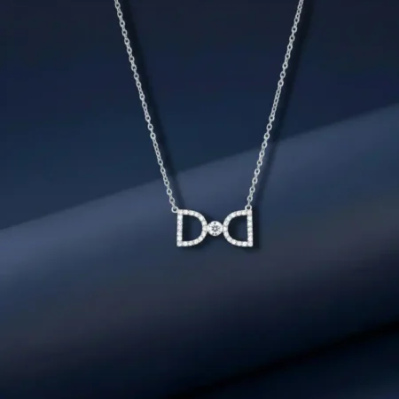 The VelvetBox Double D Pendant Necklace 925 Silver Original