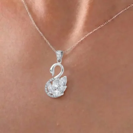 Silver Elegant Swan Crystal Chain Pendant