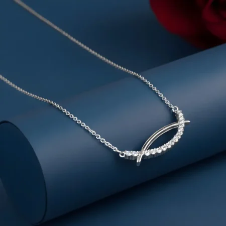 "Elegant Curve Necklace with Cubic Zirconia Detailing"