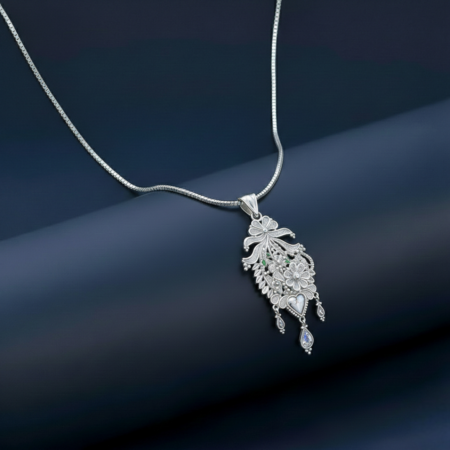 Elegant Silver Pendant with Floral and Heart design in 925 Silver.