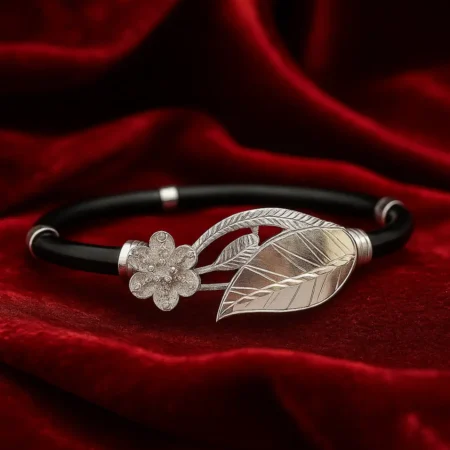 925 Sterling Silver Noya Bangle with Floral & Leaf Motif