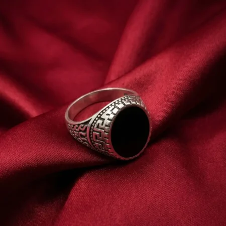 Vintage 925 Sterling Silver Men's Ring with Oval Black Onyx & Greek Key Pattern - BIS Hallmarked
