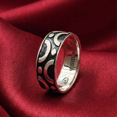 Artisan 925 Sterling Silver Men's Band with Crescent & Stud Pattern - BIS Hallmarked