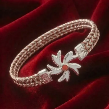 925 Silver Flower Noya Bangle - BIS Hallmarked Jewelry | The Velvet Box