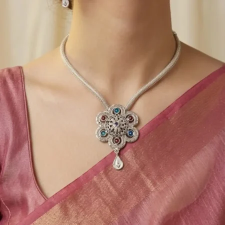 925 Sterling Silver Floral Filigree Necklace Set with BIS Hallmark | The Velvet Box Luxury Collection