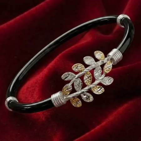 Noya Bangle Bracelet with Geometrical Rhombus Motif